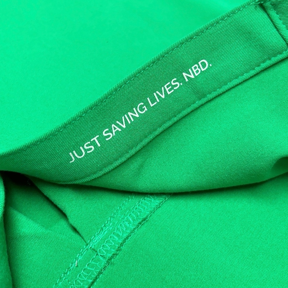 Figs Rafaela Oversized Scrub Top Emerald Size 3XL NWT - Picture 8 of 15